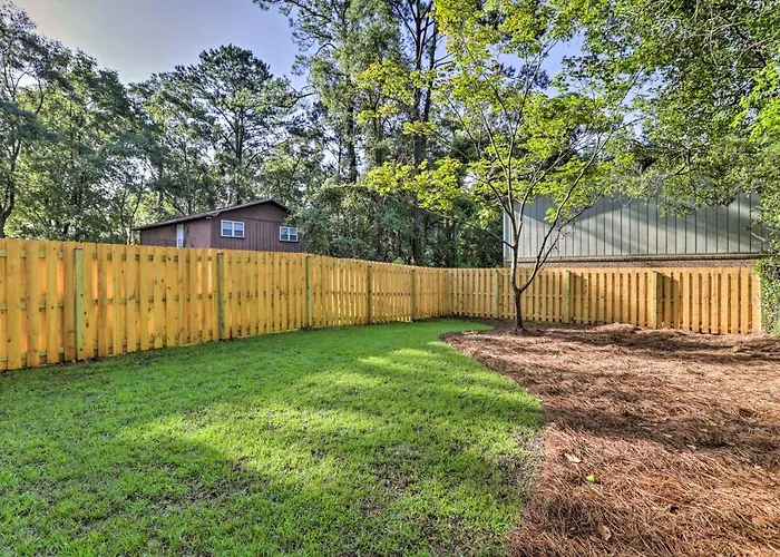 Pet-friendly Retreat, Near Parks! Сasa de vacaciones Tallahassee