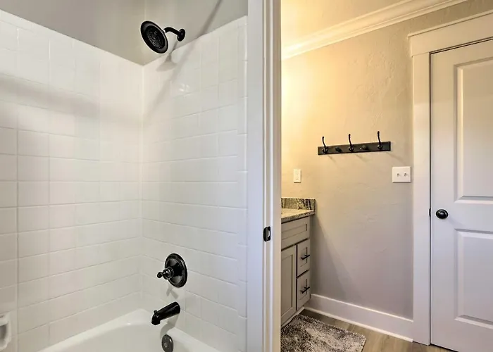 Pet-friendly Retreat, Near Parks! Tallahassee