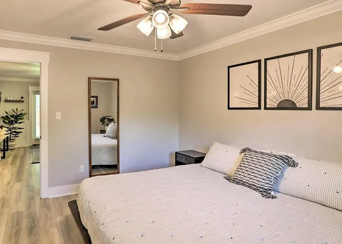 Сasa de vacaciones Pet-friendly Retreat, Near Parks!
